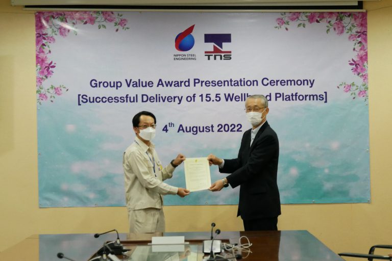 พิธีมอบรางวัล Group Value Award Presentation Ceremony [Successful Delivery of 15.5 Wellhead Platforms]